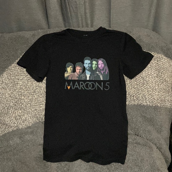 Maroon 5 Black Graphic Tee - Picture 1 of 3